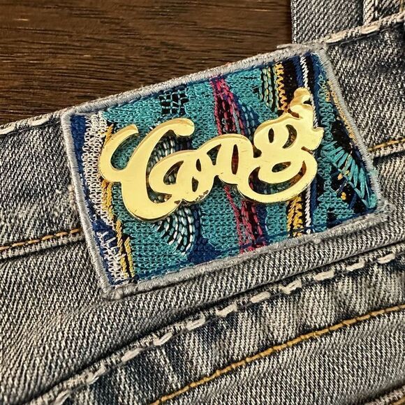 COOGI Womens‎ Light Washed Midrise Straight Jeans Embroidered Details sz 7/8 - Picture 8 of 12